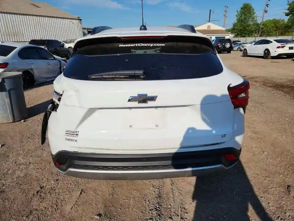KL77LHEP7SC096086 2025 CHEVROLET TRAX-5
