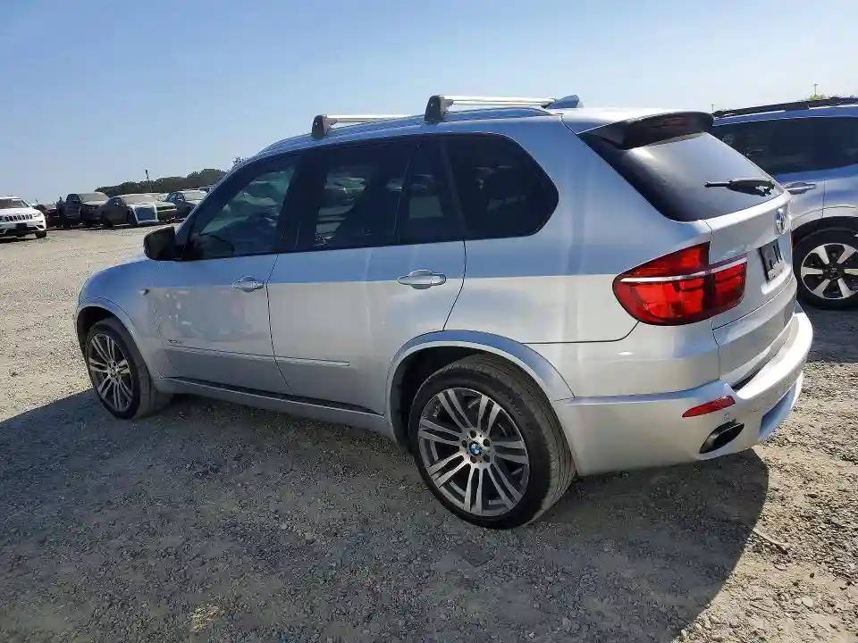 5UXZV4C50BL407713 2011 BMW X5-1