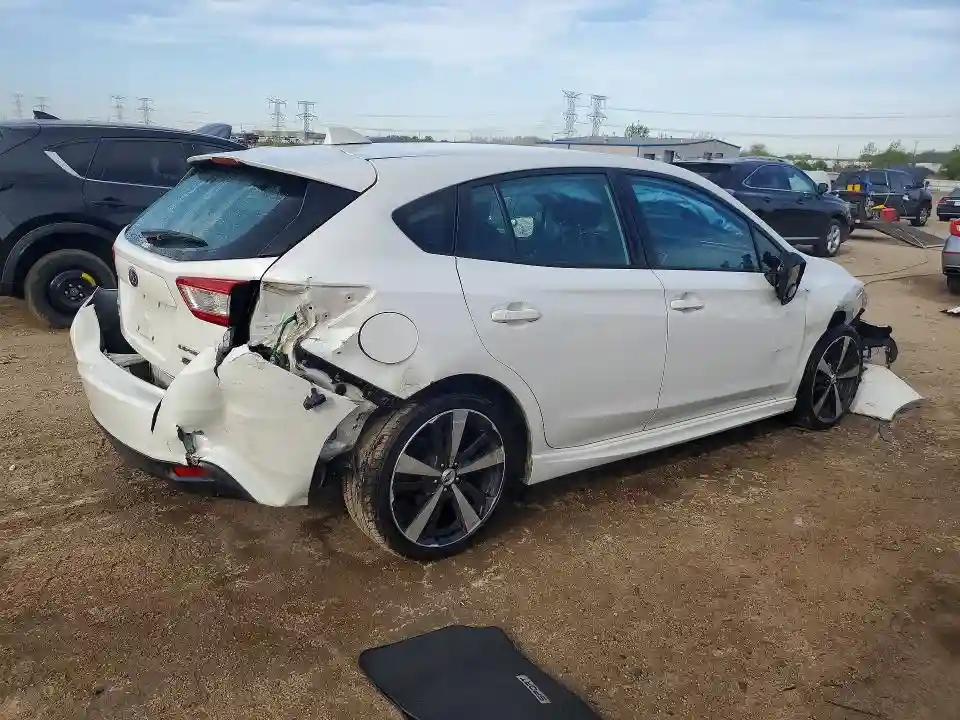 4S3GTAK64H3722742 2017 SUBARU IMPREZA-2