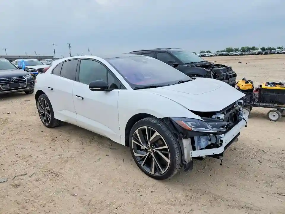 SADHM2S14R1632052 2024 JAGUAR I-PACE-3