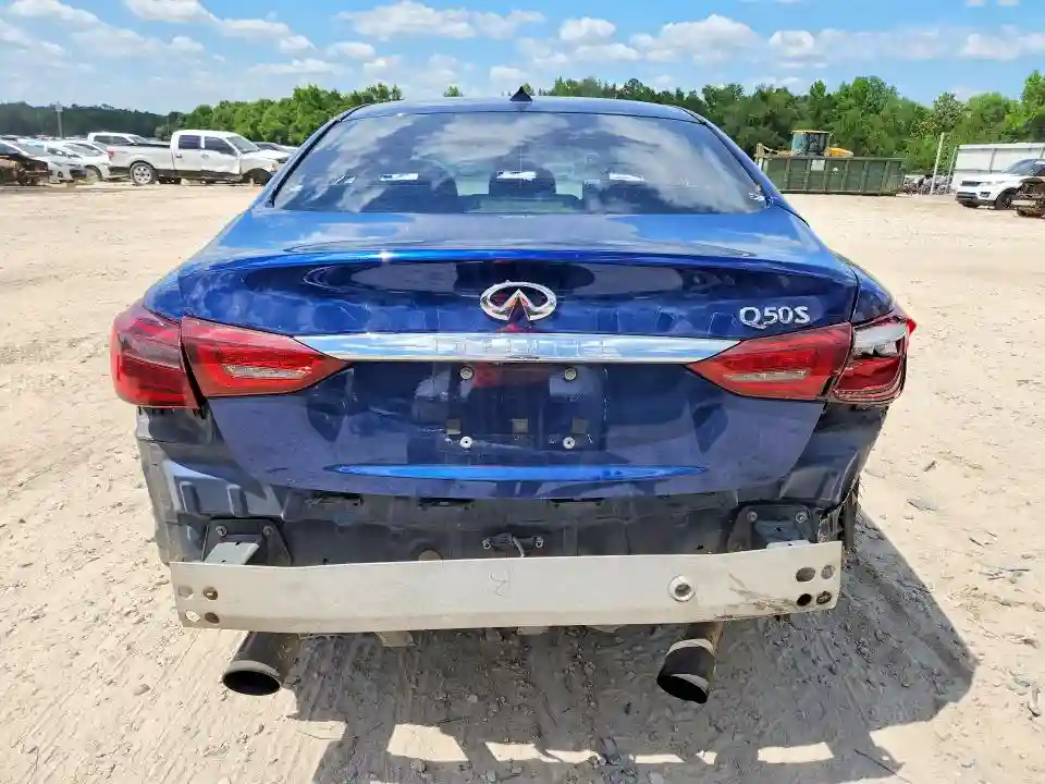 JN1EV7AP6JM355280 2018 INFINITI Q50-5