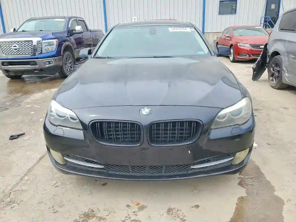 WBAFR1C5XBC737346 2011 BMW 5 SERIES-4