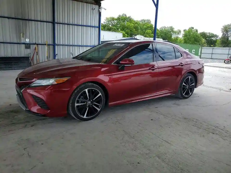 4T1B61HK9JU560656 2018 TOYOTA CAMRY-0