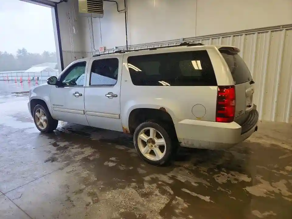 1GNSKJE74DR186049 2013 CHEVROLET SUBURBAN-1
