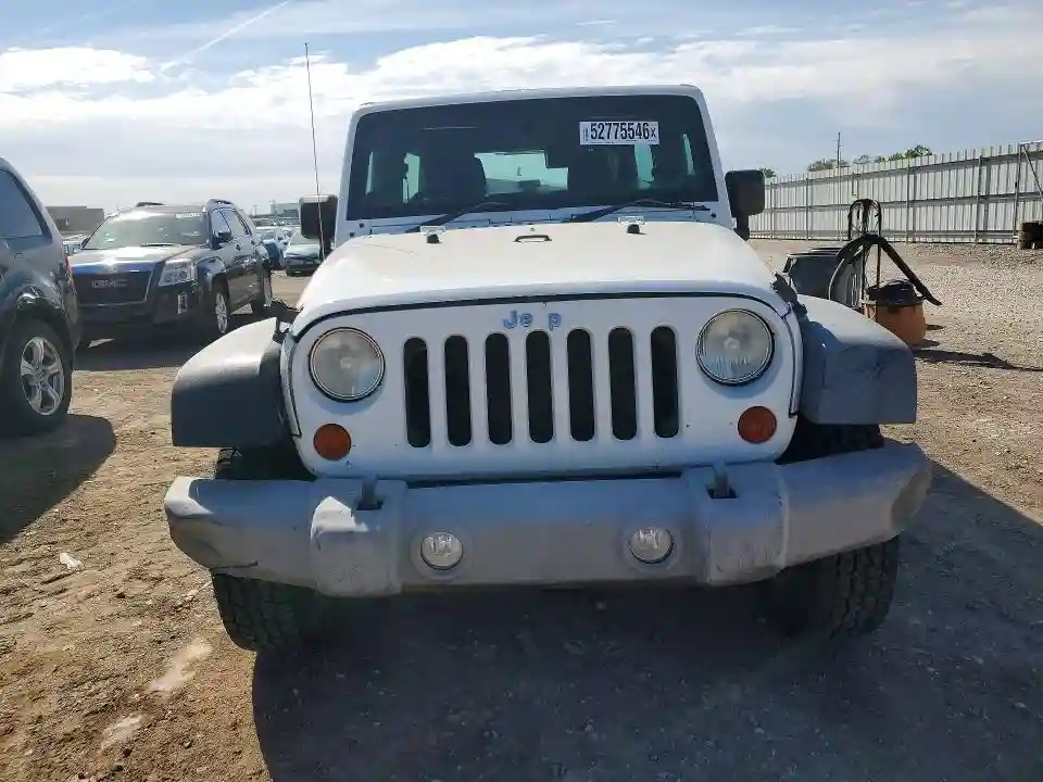 1J4BZ3H15BL599812 2011 JEEP WRANGLER-4