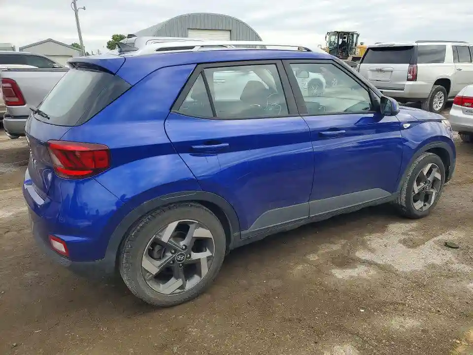KMHRC8A32MU098867 2021 HYUNDAI VENUE-2