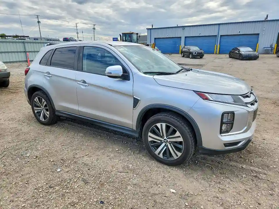 JA4ARUAU4MU011045 2021 MITSUBISHI OUTLANDER-3