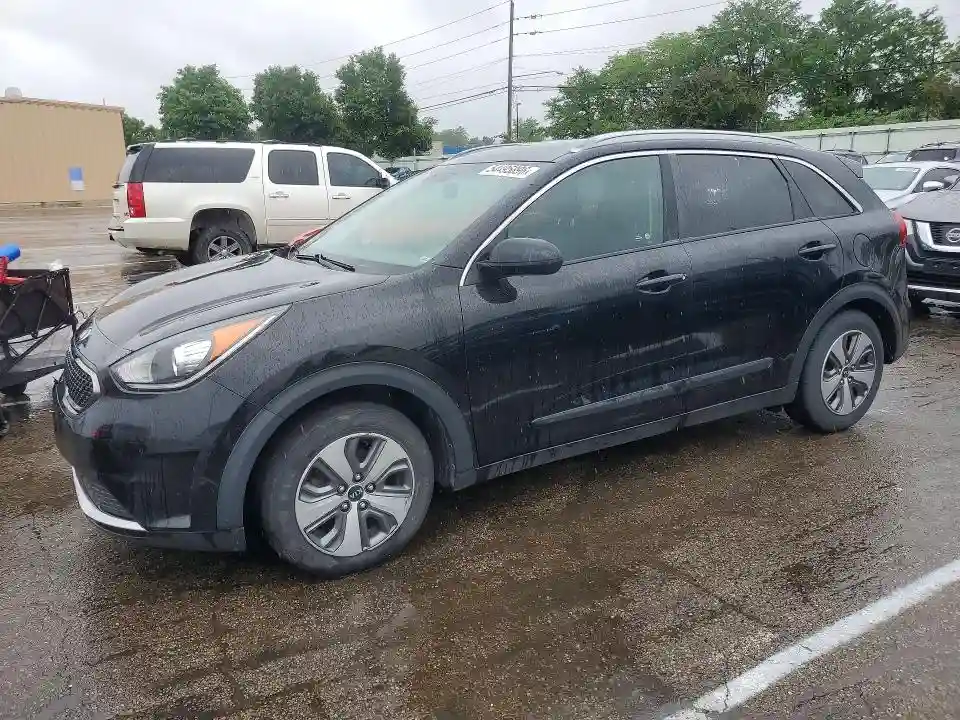 KNDCB3LC3K5242074 2019 KIA NIRO-0
