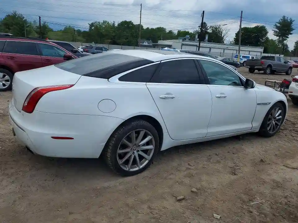 SAJWA1CB9CLV34743 2012 JAGUAR XJ-2