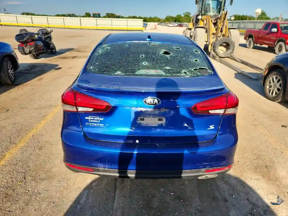 3KPFL4A74HE057650 2017 KIA FORTE-5