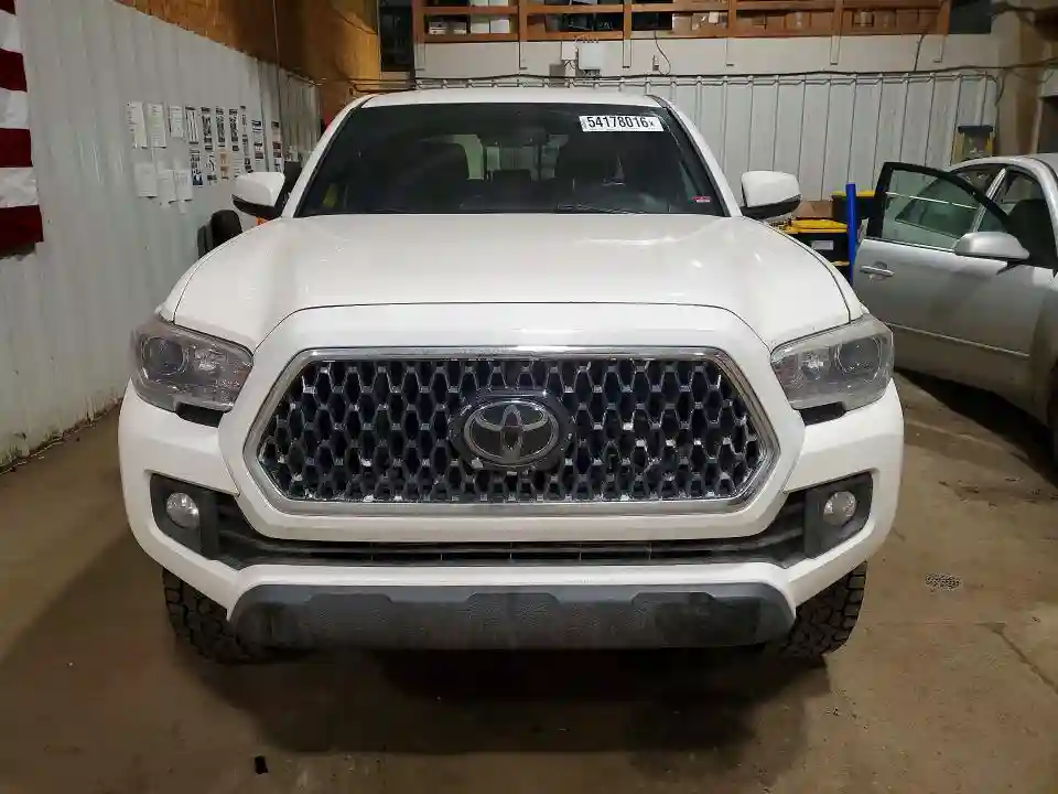 3TMCZ5AN8KM277571 2019 TOYOTA TACOMA-4