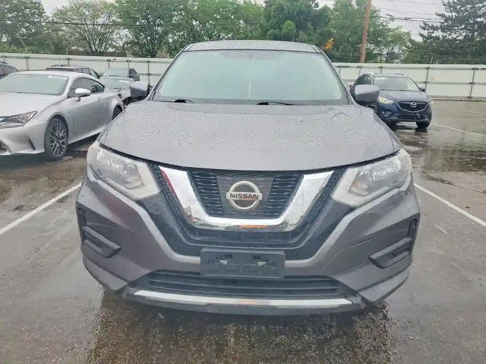 KNMAT2MT5HP571353 2017 NISSAN ROGUE-4