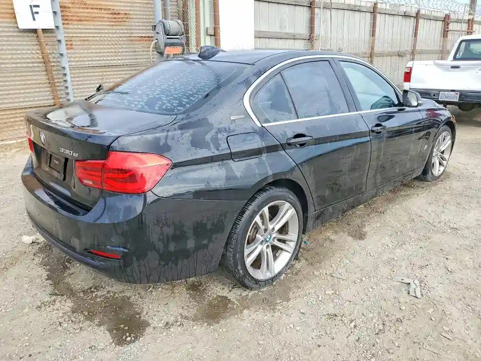 WBA8E1C59HK895244 2017 BMW 3 SERIES-2