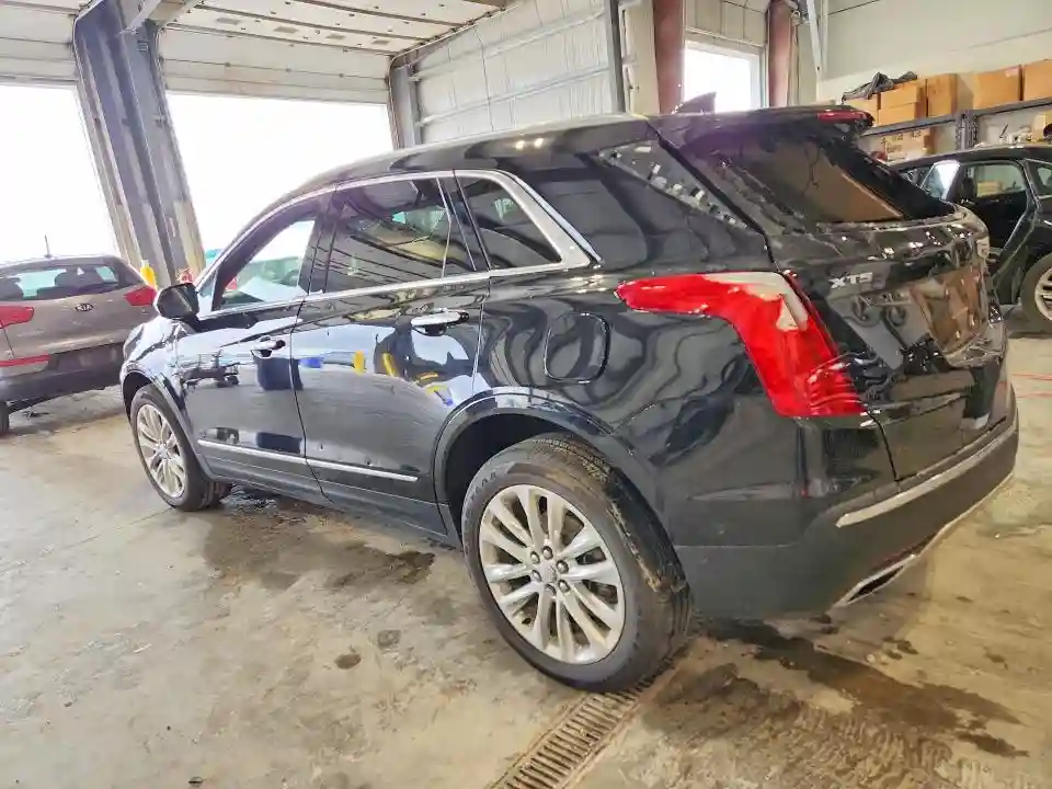 1GYKNFRSXHZ141189 2017 CADILLAC XT5-1