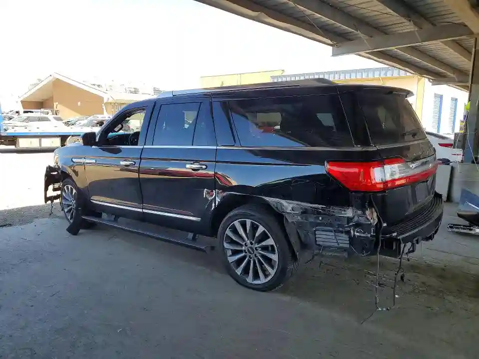5LMJJ3JT8JEL08798 2018 LINCOLN NAVIGATOR-1