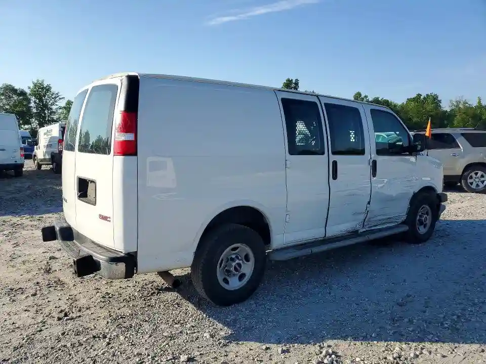 1GTW7AFG2J1909031 2018 GMC SAVANA-2