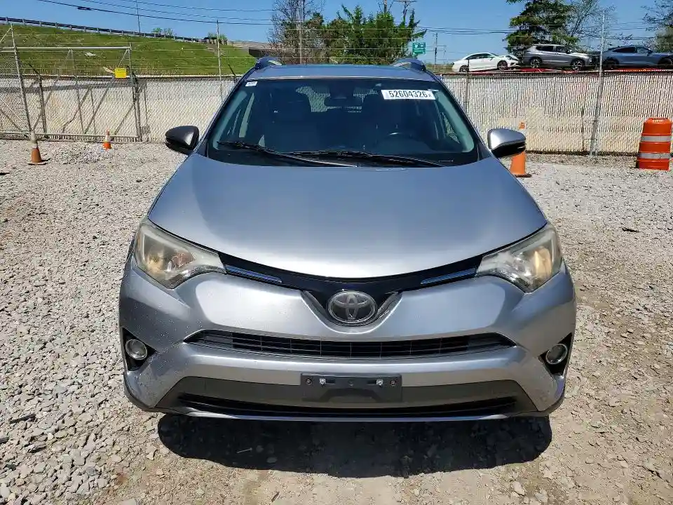 JTMRFREV7JJ260843 2018 TOYOTA RAV4-4