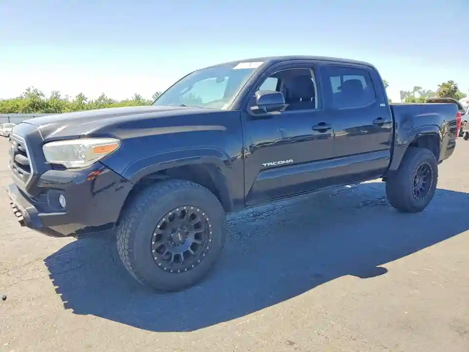 5TFAX5GN7HX084500 2017 TOYOTA TACOMA-0