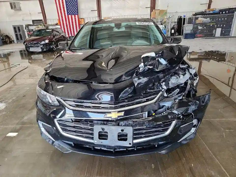 1G1ZD5ST2JF258043 2018 CHEVROLET MALIBU-4