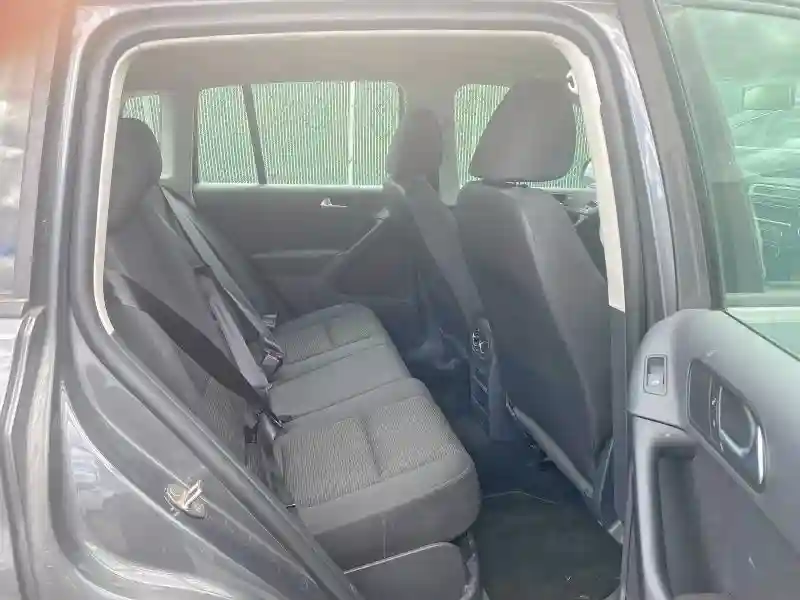 WVGBV3AXXDW582615 2013 VOLKSWAGEN TIGUAN-5