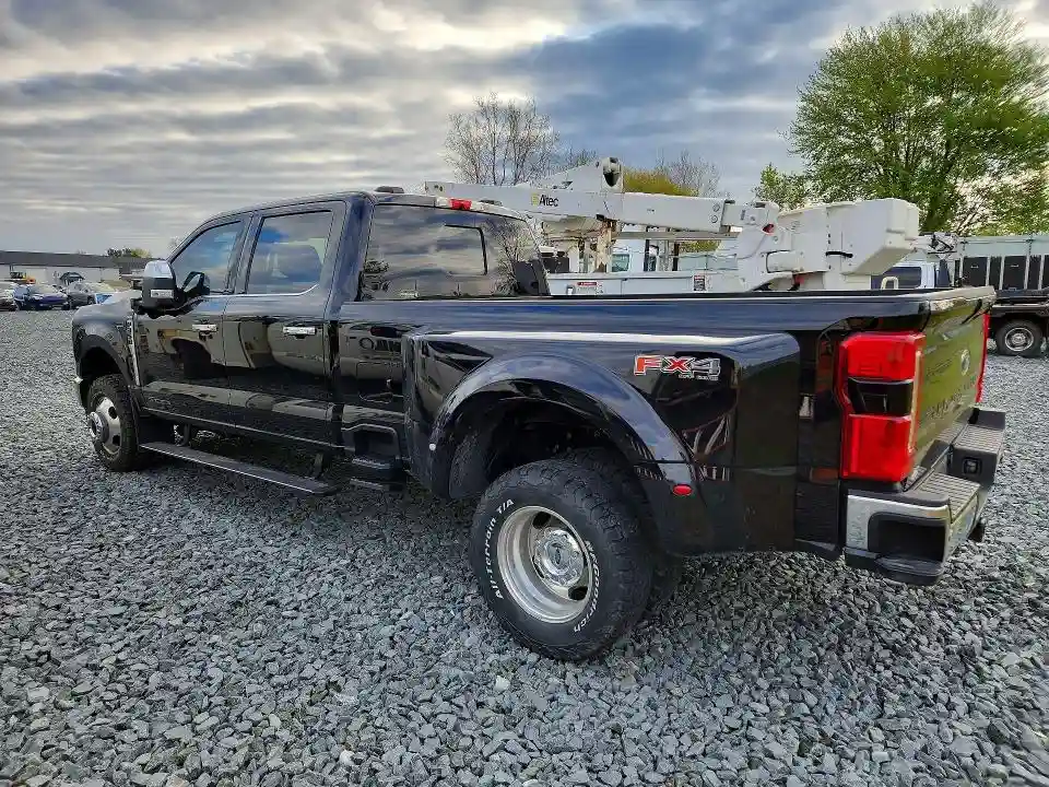 1FT8W3DT4RED77700 2024 FORD F350-1