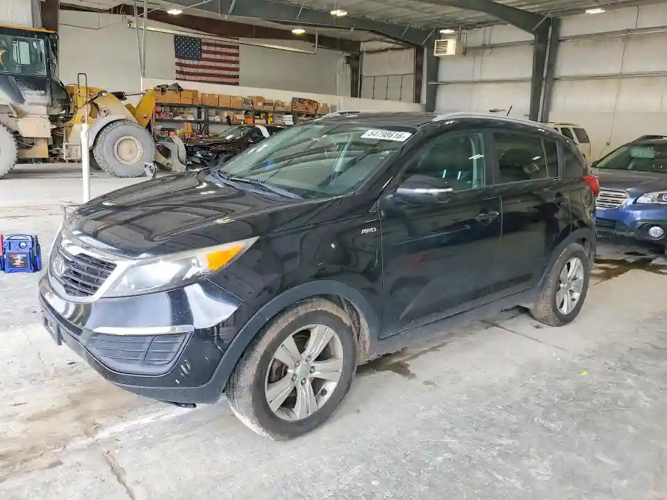 KNDPBCA2XB7153330 2011 KIA SPORTAGE-0