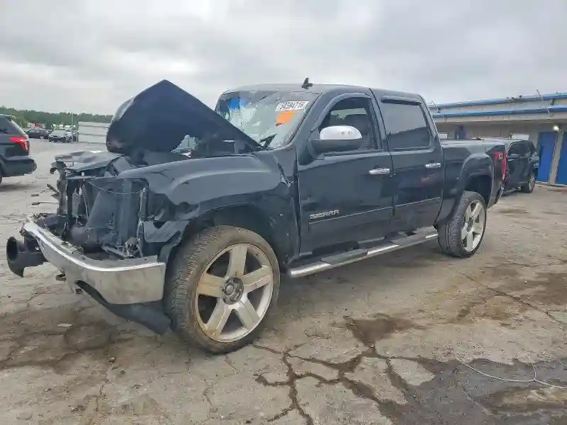 3GTRKVE33AG105582 2010 GMC SIERRA-1