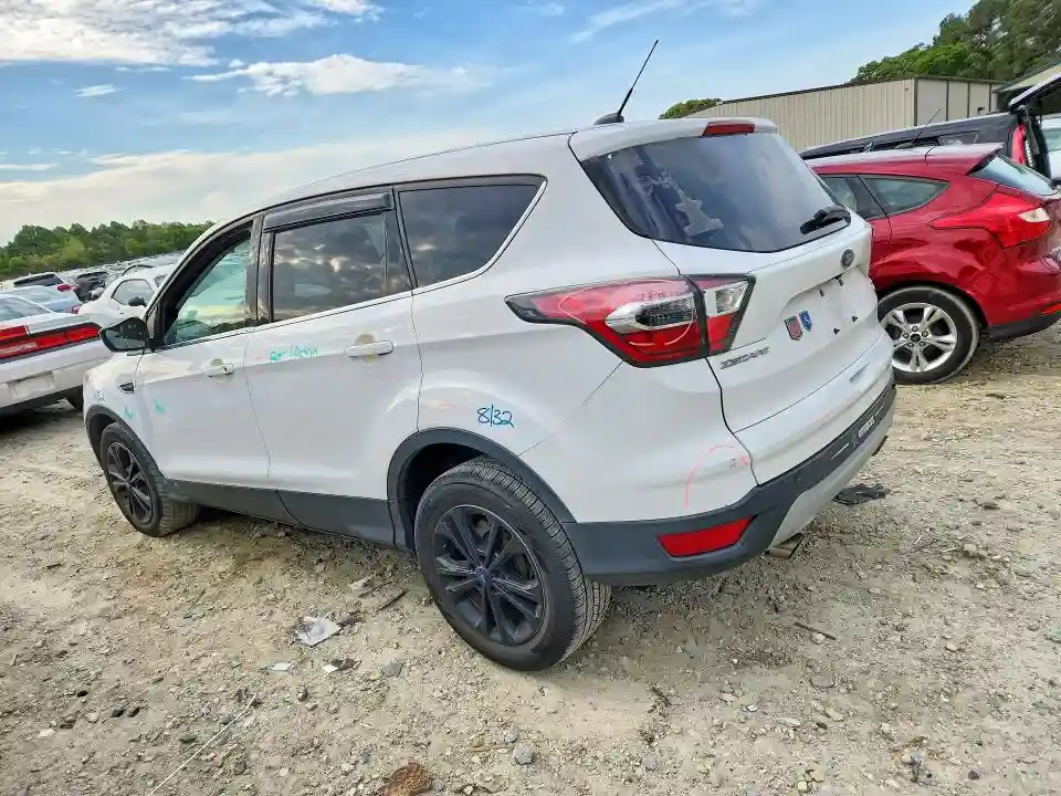 1FMCU0GD8HUA52700 2017 FORD ESCAPE-1