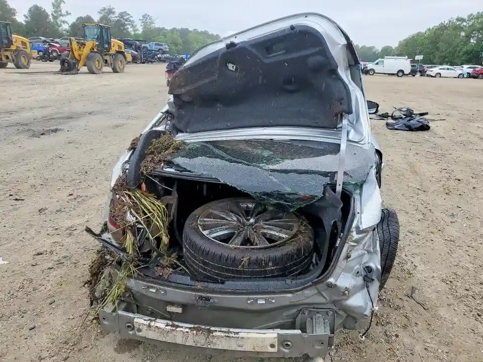 JM1GL1WY7J1301286 2018 MAZDA 6-5