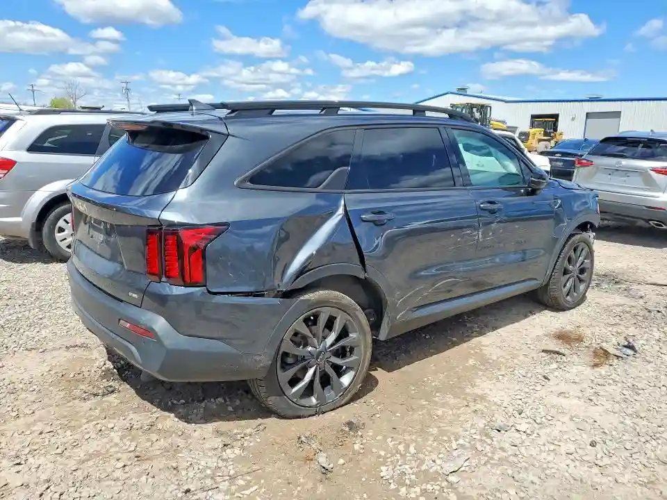 5XYRHDLF3PG190016 2023 KIA SORENTO-2