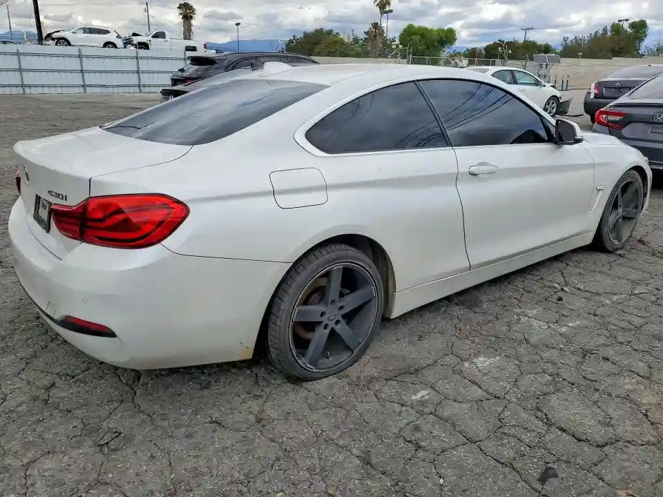 WBA4W3C50JAC97341 2018 BMW 4 SERIES-2