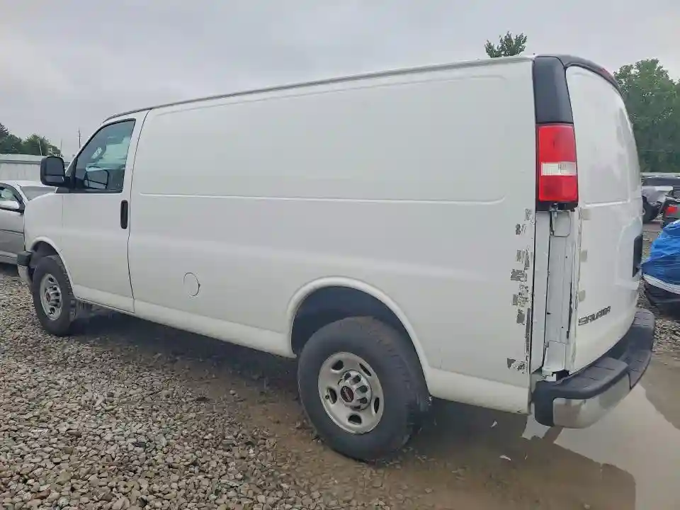 1GTW7AF76N1240543 2022 GMC SAVANA-1