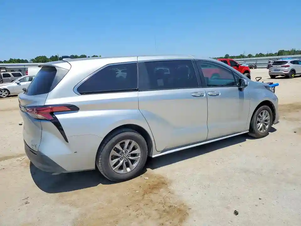 5TDKRKEC3NS115998 2022 TOYOTA SIENNA-2