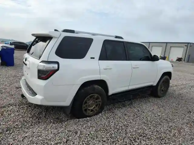 JTEBU5JR4K5693776 2019 TOYOTA 4RUNNER-2