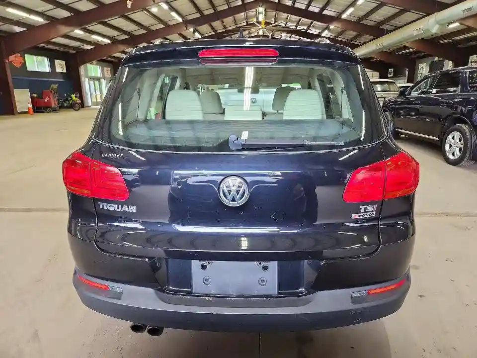 WVGBV7AXXHK000324 2017 VOLKSWAGEN TIGUAN-5