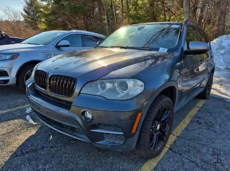 5UXZV4C52CL753358 2012 BMW X5-1