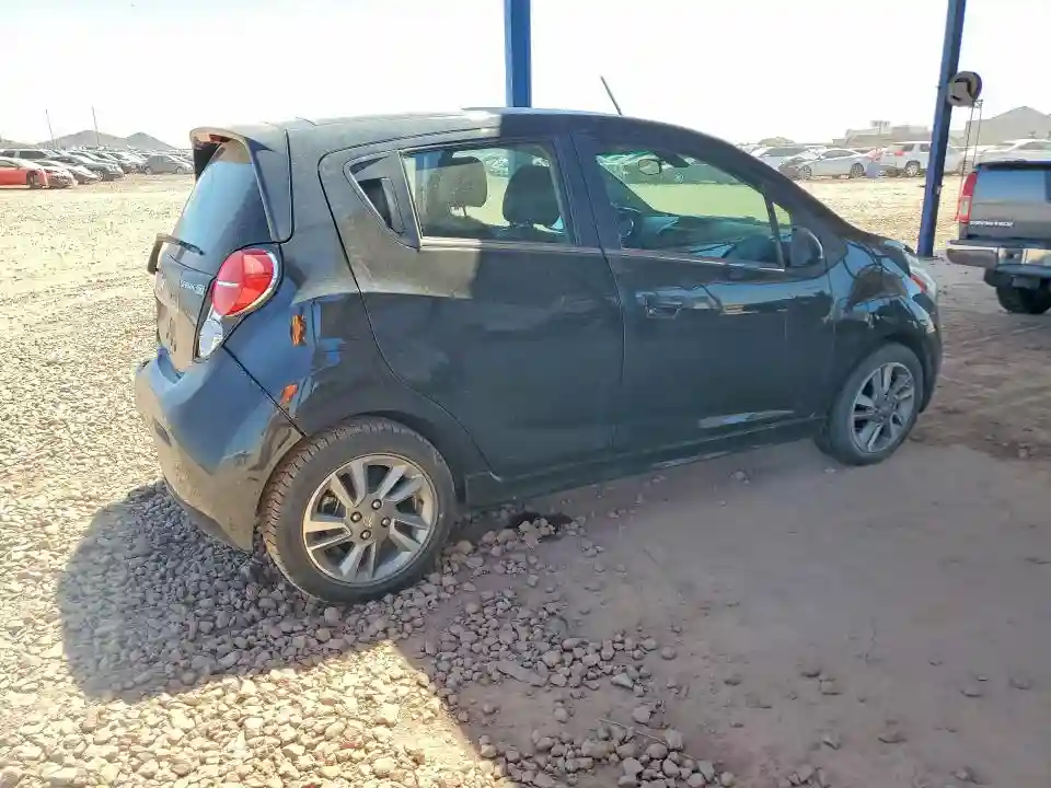 KL8CK6S02GC621247 2016 CHEVROLET SPARK-2
