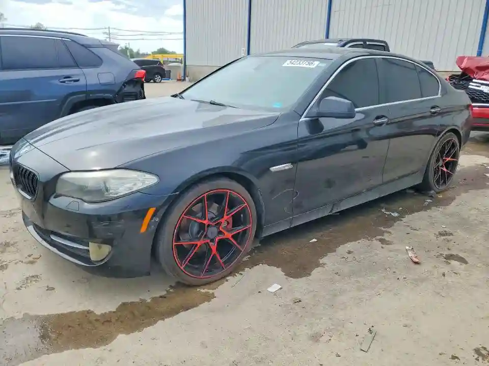 WBAFR1C5XBC737346 2011 BMW 5 SERIES-0