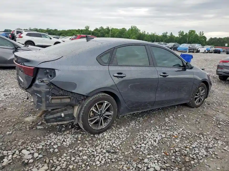 3KPF24AD3RE730373 2024 KIA FORTE LXS-2