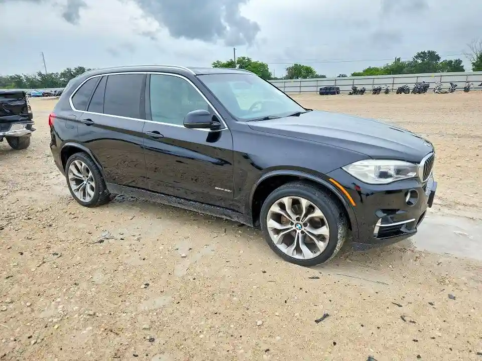 5UXKR2C56J0X09291 2018 BMW X5-3