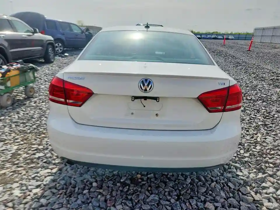 1VWAT7A33EC092026 2014 VOLKSWAGEN PASSAT-5