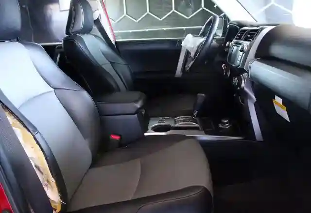 JTEBU5JR0H5437725 2017 TOYOTA 4RUNNER-4