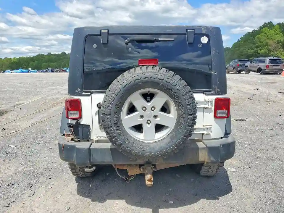 1C4BJWDG2HL678422 2017 JEEP WRANGLER-5
