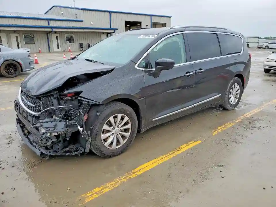 2C4RC1BG7KR597185 2019 CHRYSLER PACIFICA-0