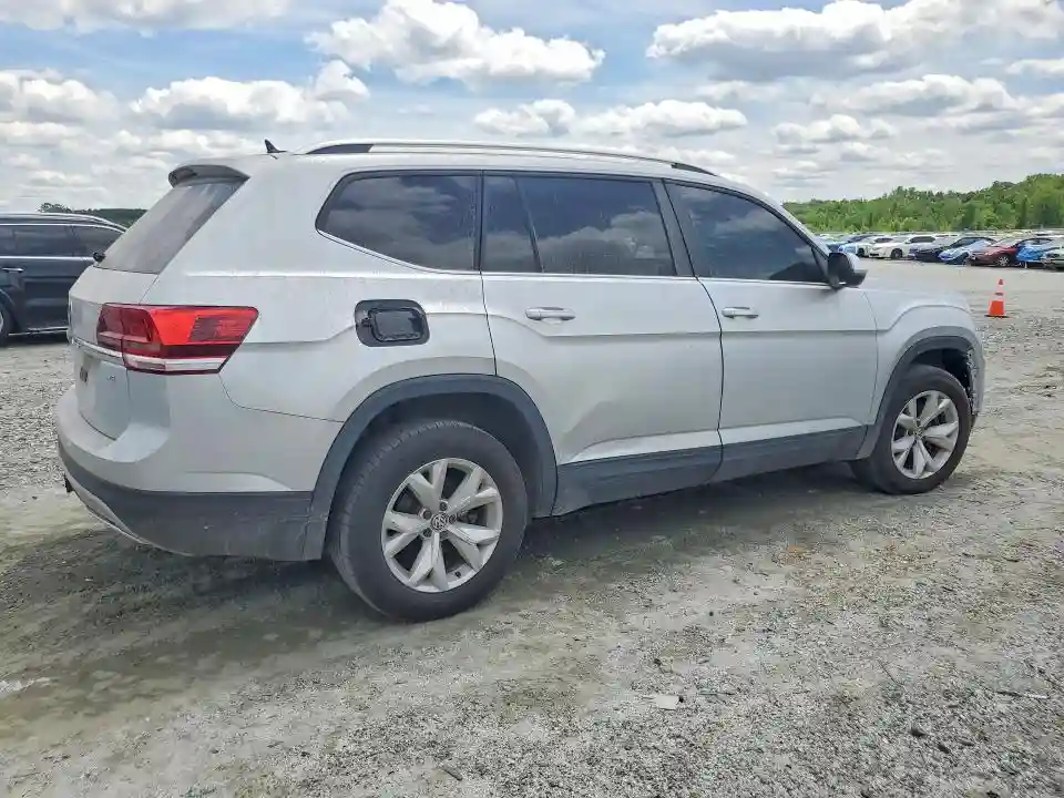 1V2CR2CA9JC589390 2018 VOLKSWAGEN ATLAS-2