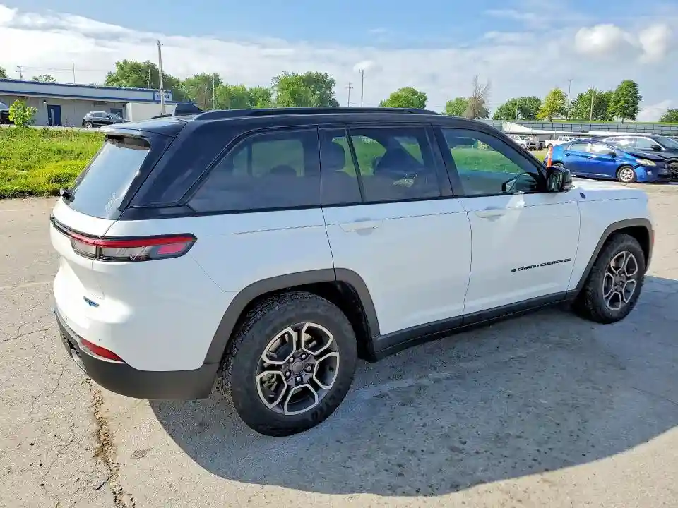 1C4RJYC65P8791866 2023 JEEP CHEROKEE-2