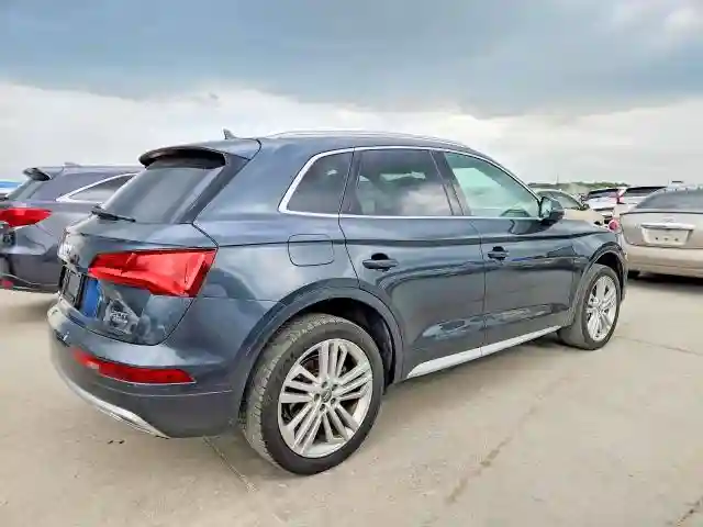 WA1BNAFY5J2092879 2018 AUDI Q5-2