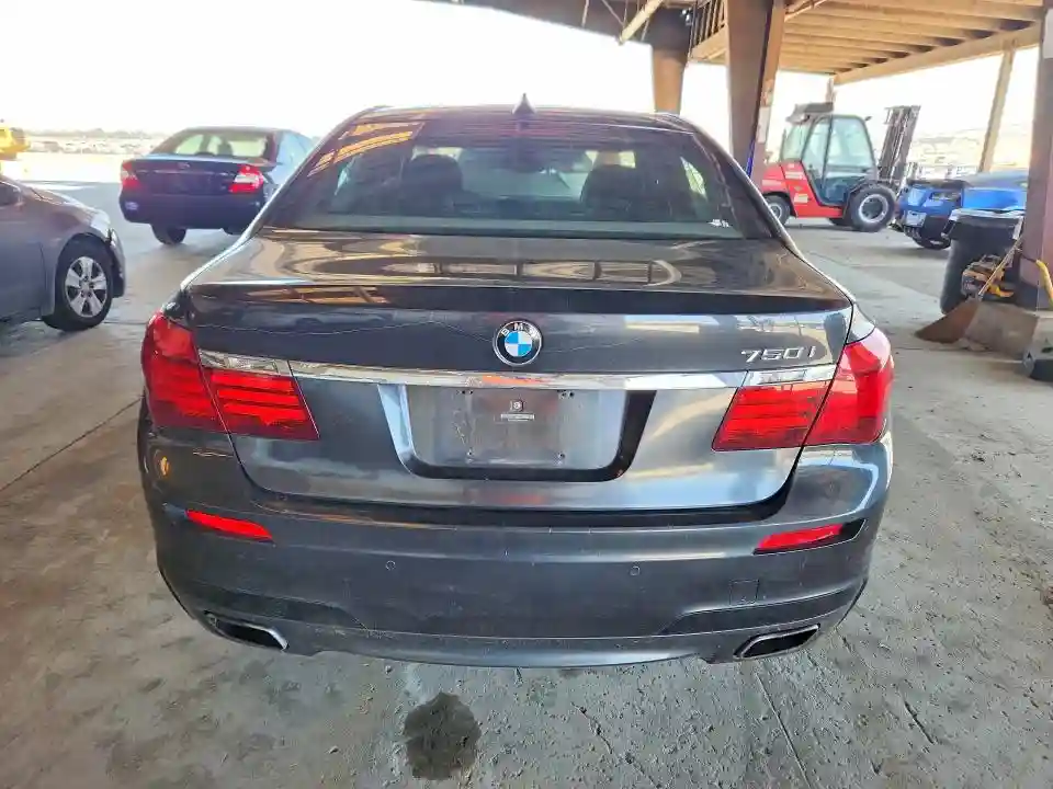 WBAYA8C52DD227806 2013 BMW 7 SERIES-5