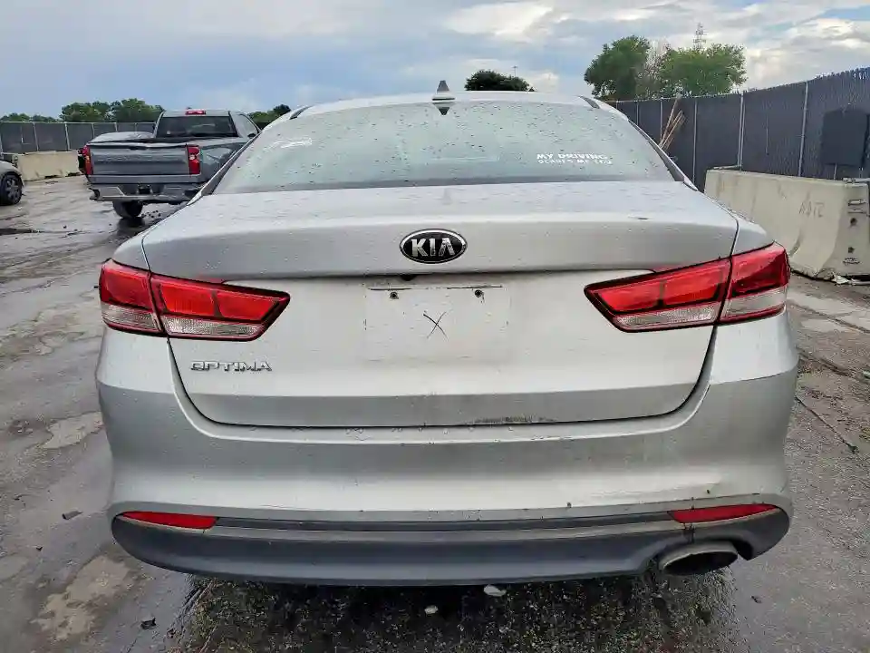 5XXGT4L30HG153538 2017 KIA OPTIMA-5