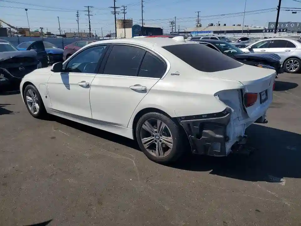 WBA8E1C5XJA758986 2018 BMW 3 SERIES-1